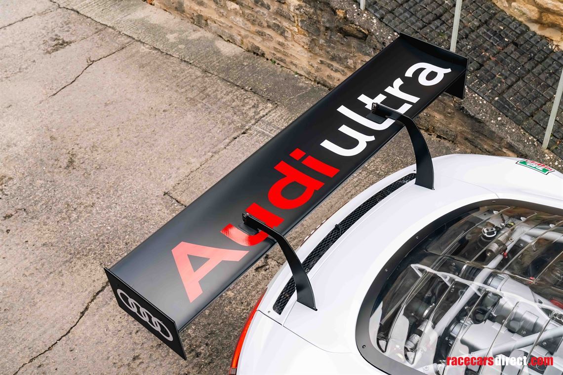 2010-audi-r8-lms-ultra-gt3