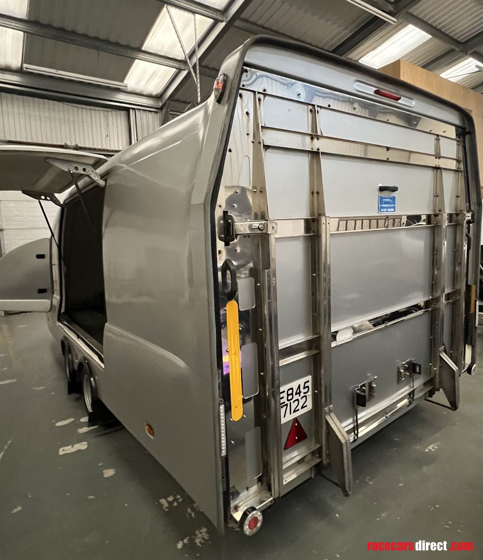 woodford-enclosed-race-car-trailer-model-5000