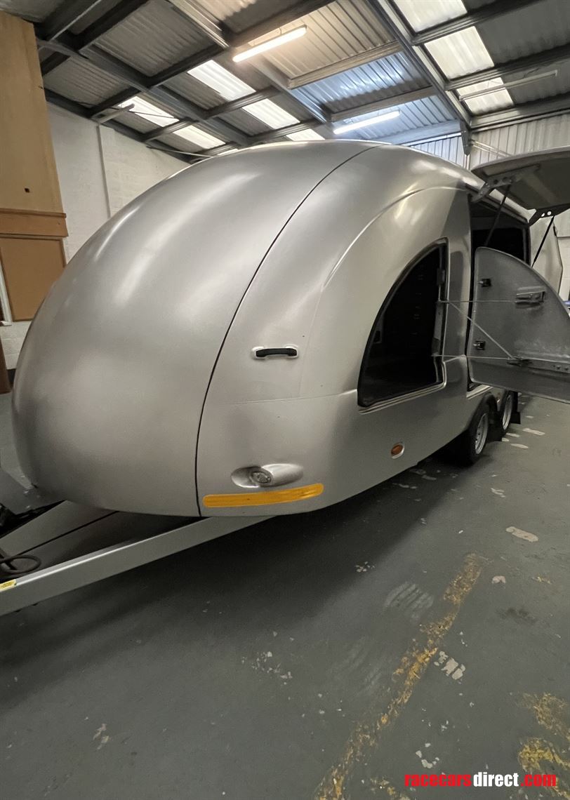 woodford-enclosed-race-car-trailer-model-5000