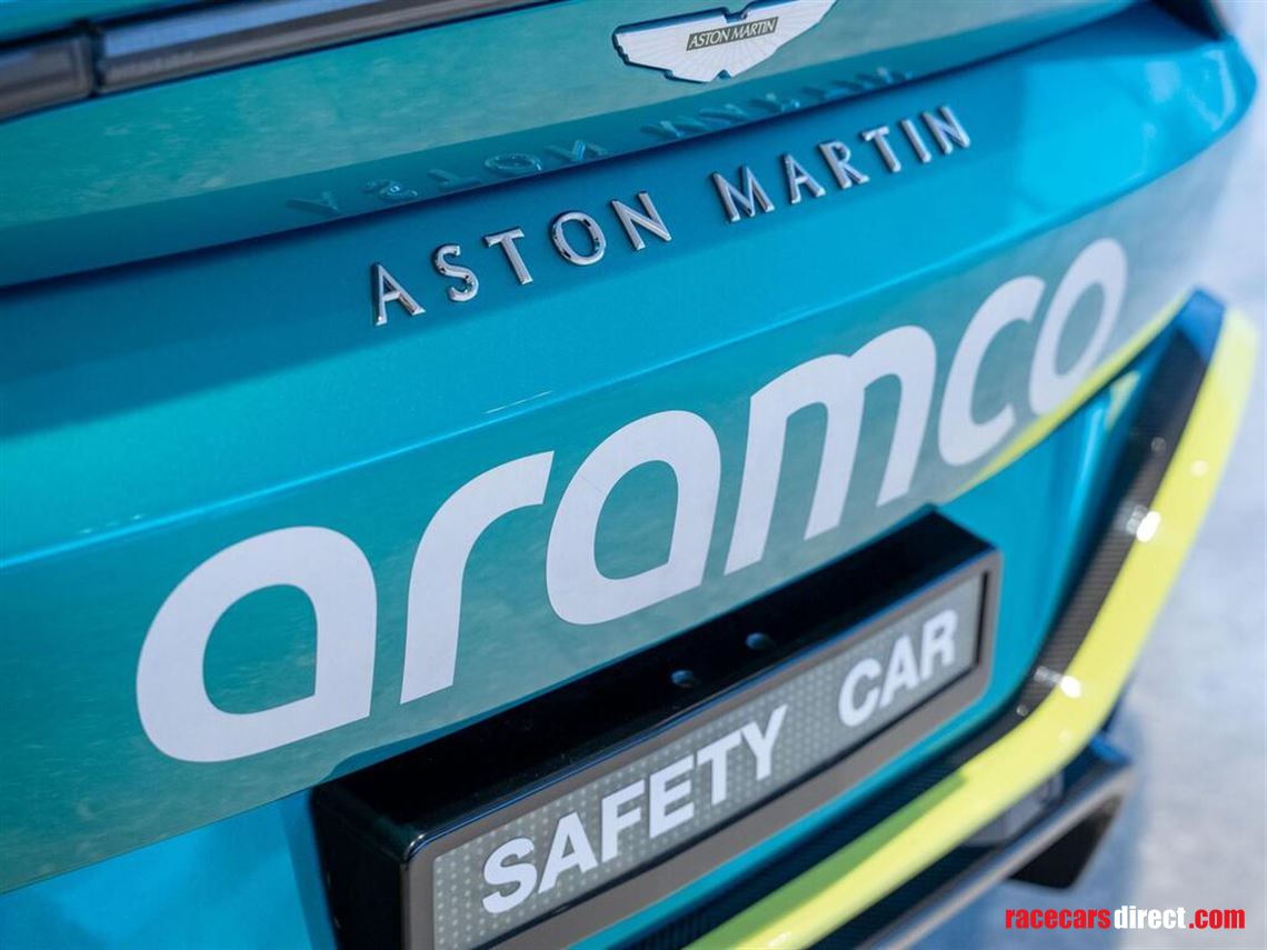 aston-martin-vantage-official-aston-martin-sa