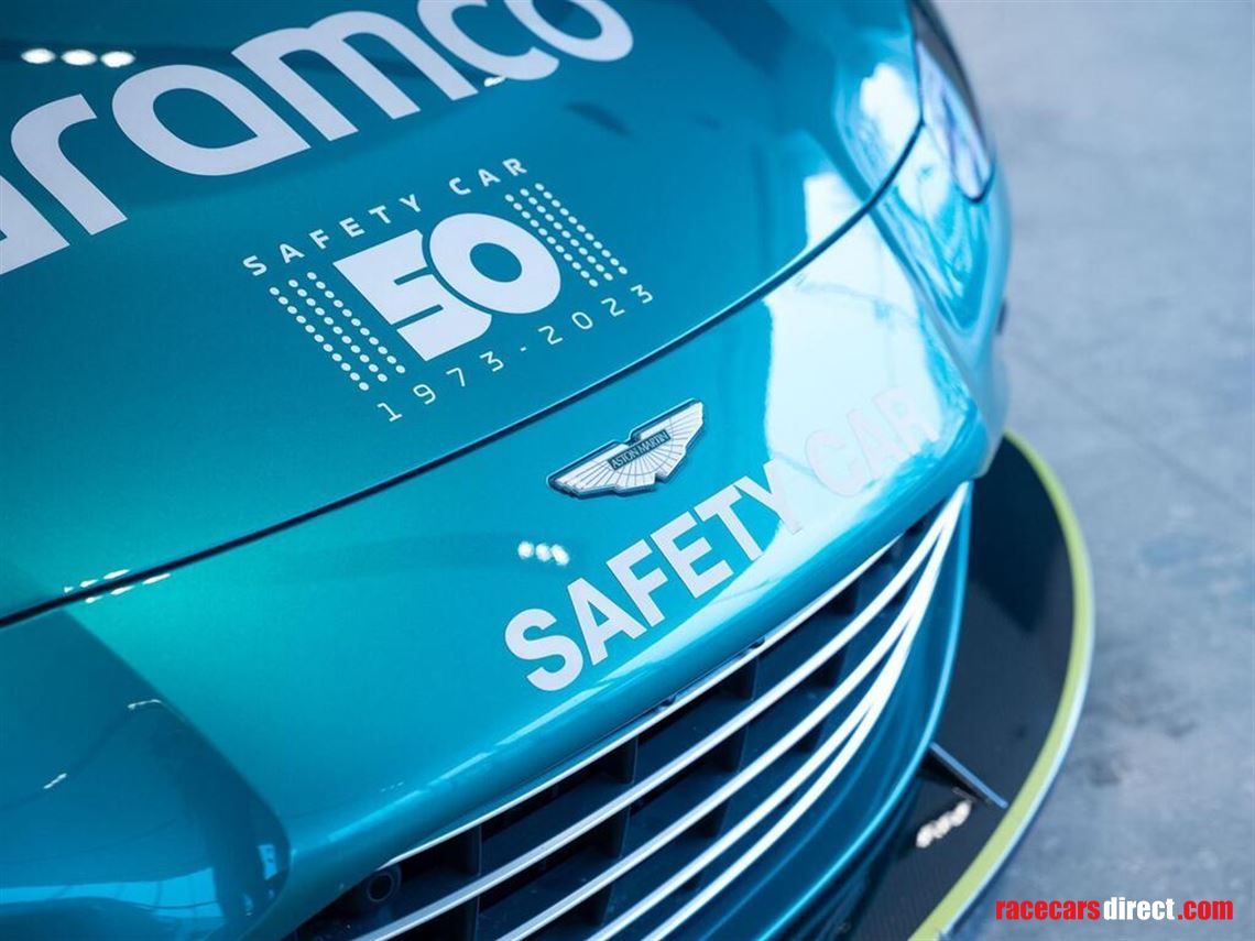 aston-martin-vantage-official-aston-martin-sa