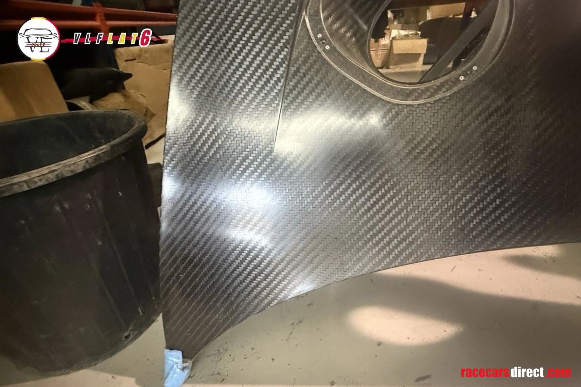 porsche-991-gt3-r-front-hood