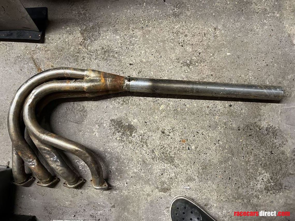 brabham-bt-rear-spoiler-and-exhaust-lotus-twi