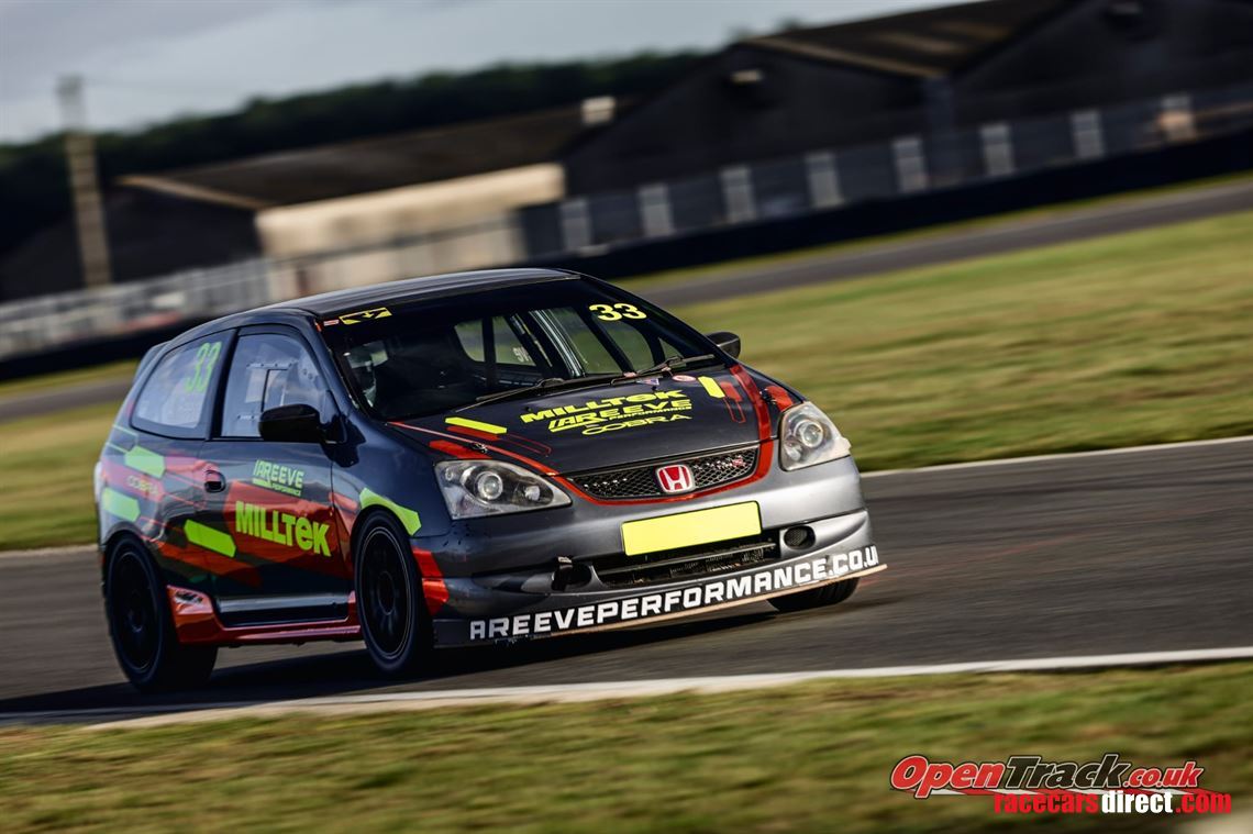 honda-civic-ep3---racing-hondas-civic-cup
