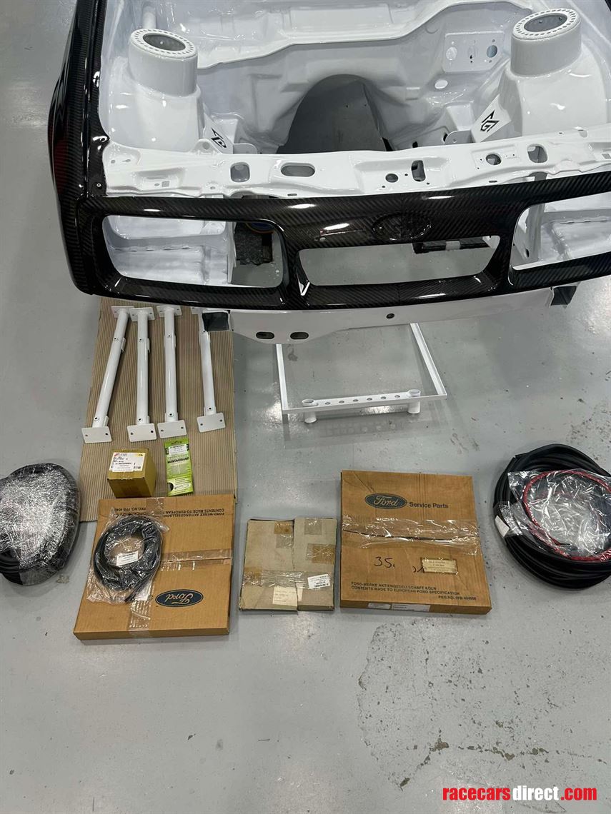 ford-sierra-cosworth-full-carbon-race-car-she