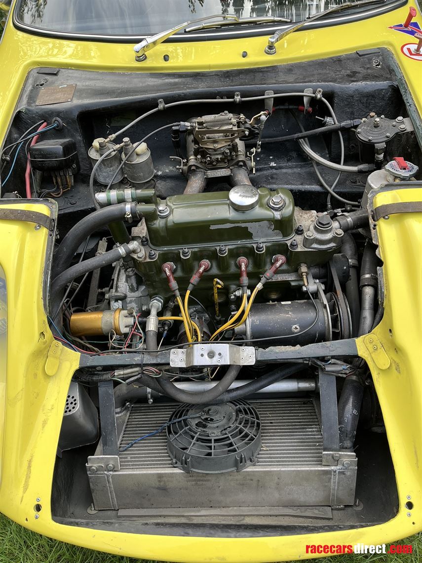 1967-mini-marcos-gt-rhd