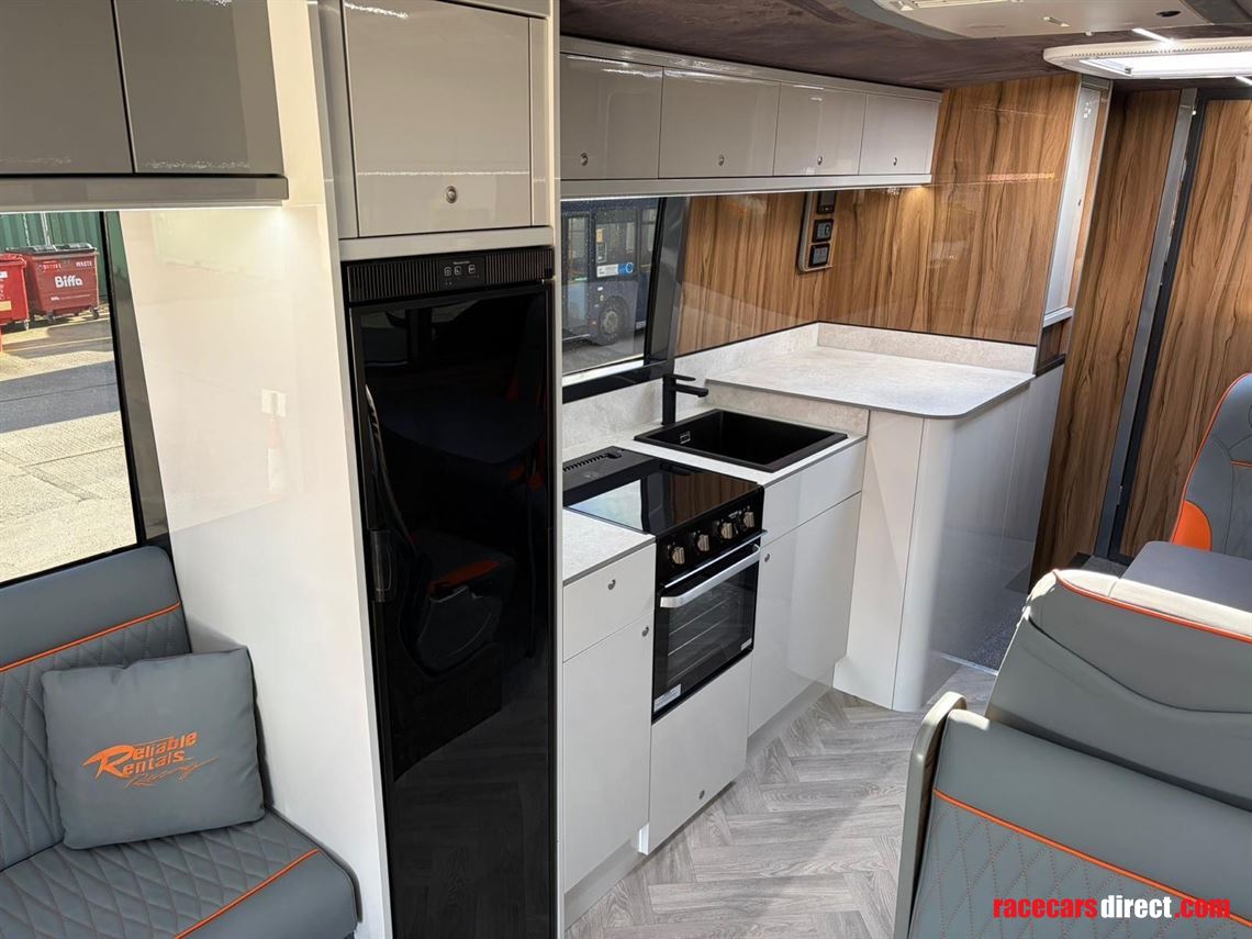 2010-volvo-b12m-motorhometransporter