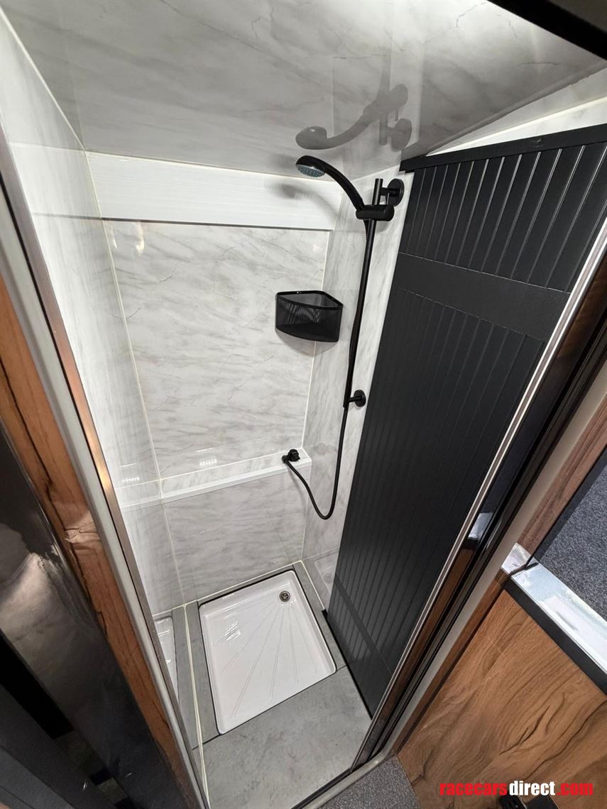 2010-volvo-b12m-motorhometransporter