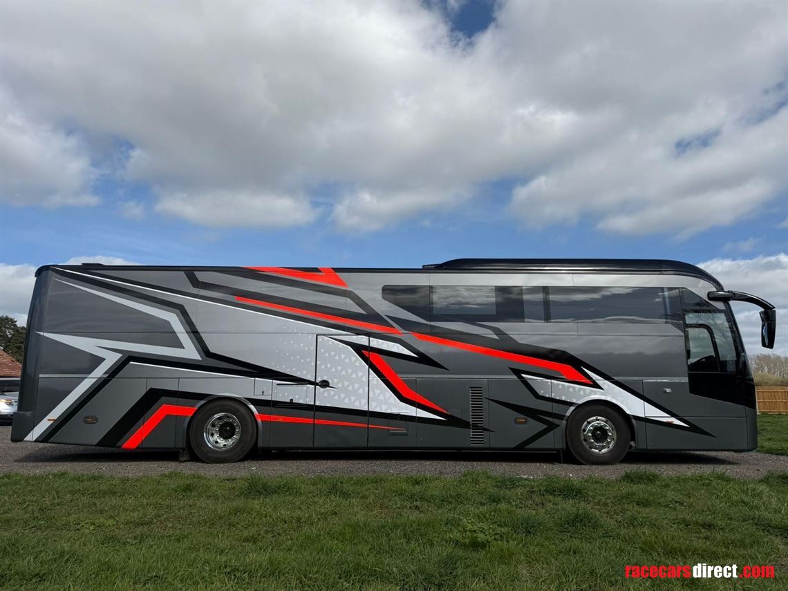 2010-volvo-b12m-motorhometransporter
