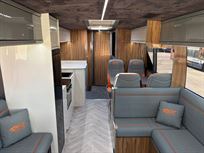 2010-volvo-b12m-motorhometransporter