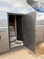 2010-volvo-b12m-motorhometransporter