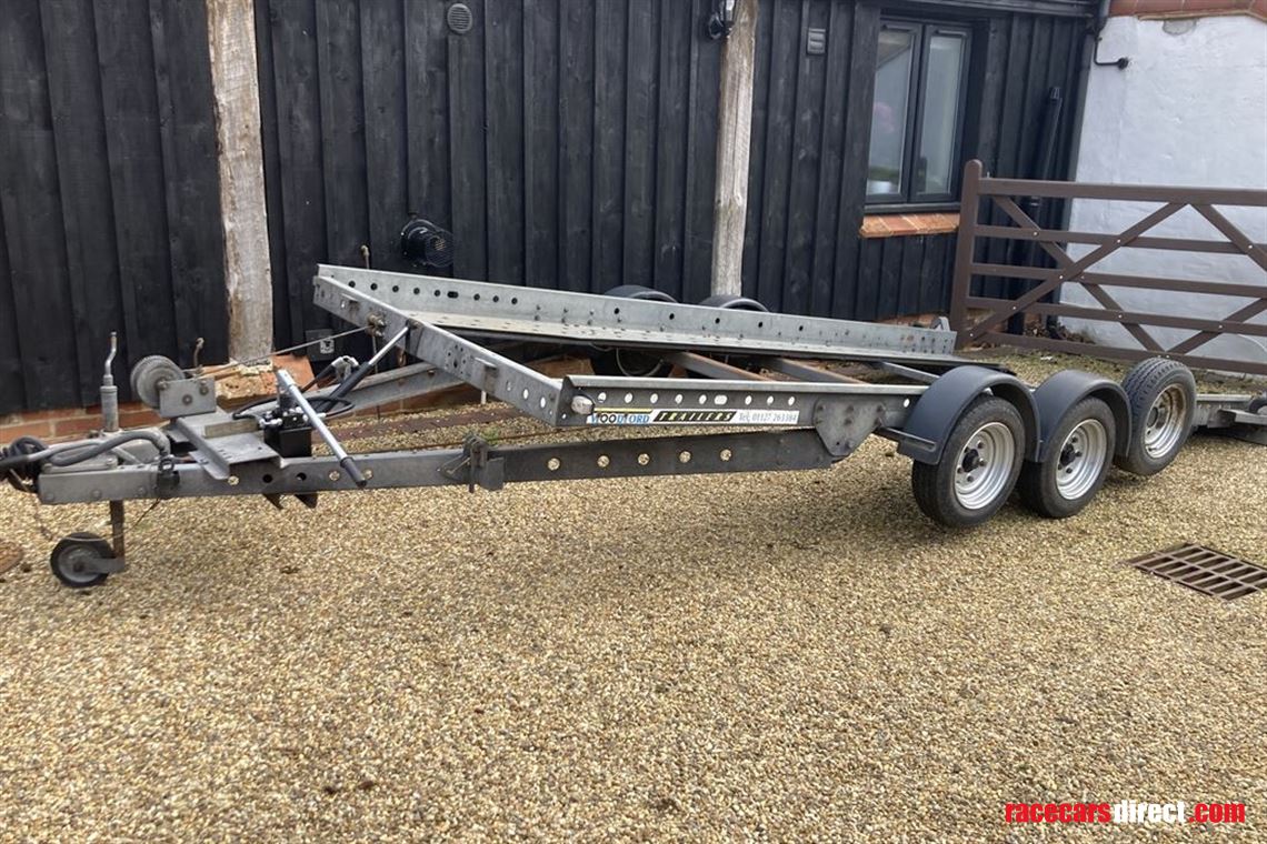 woodford-twin-axle-tilt-bed-race-transporter