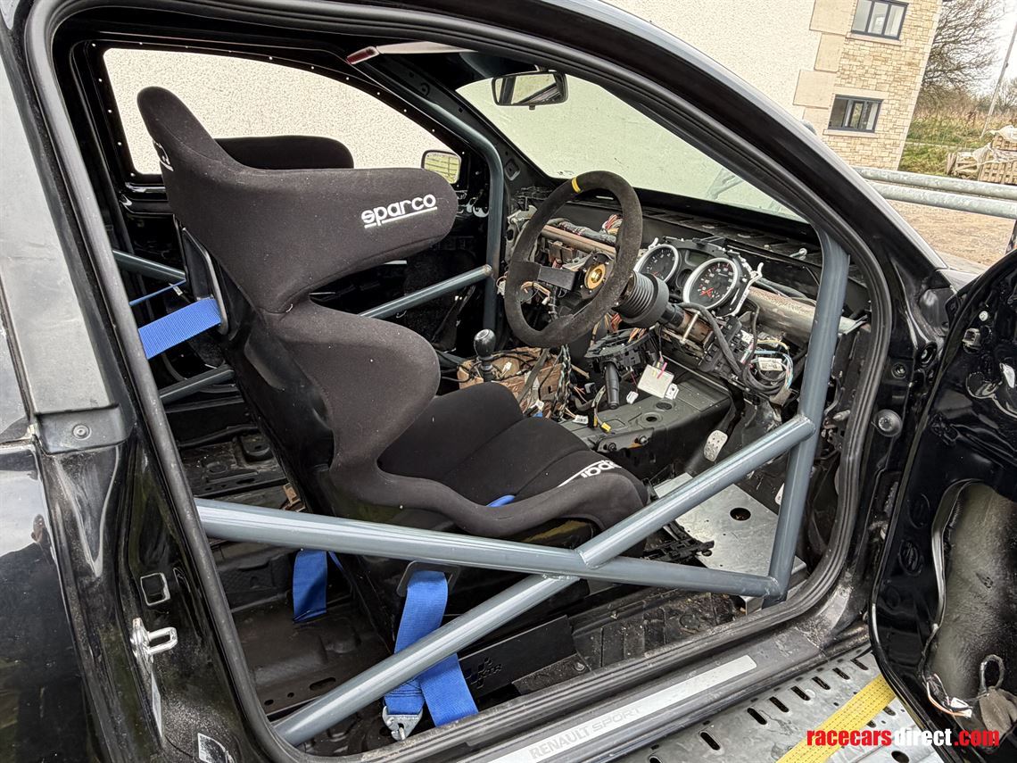 renault-megane-r26-trackrace-car