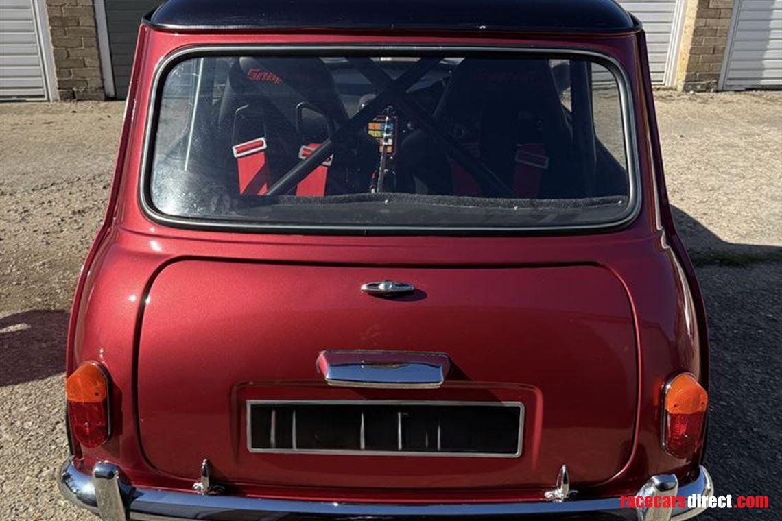 suzuki-gsx-r-1000-modded-mini-gixer