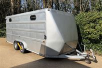 lightly-used-dastle-box