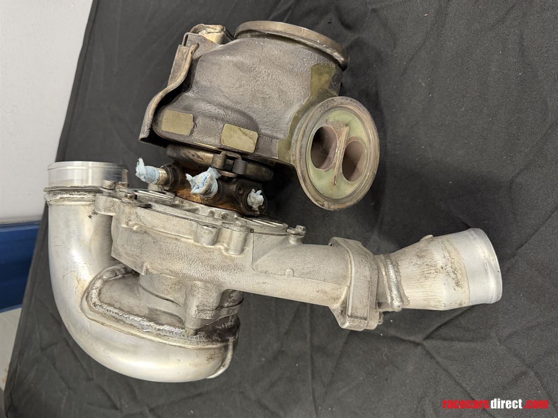 ferrari-488-challenge-pista-turbocharger