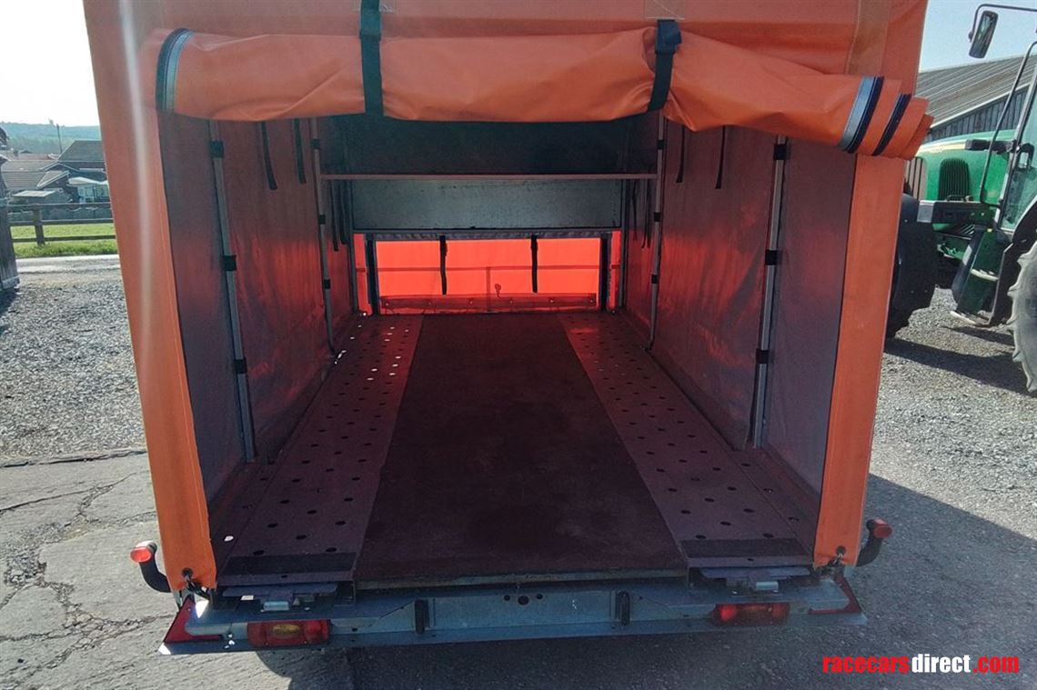 woodford-gt-covered-race-trailer