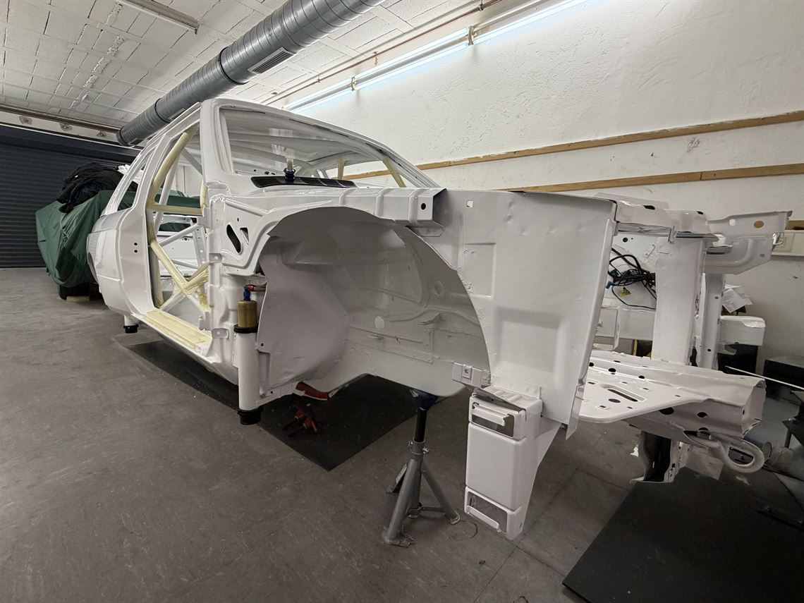 bmw-e30-m3-body-shell-rolling-chassis-group-a