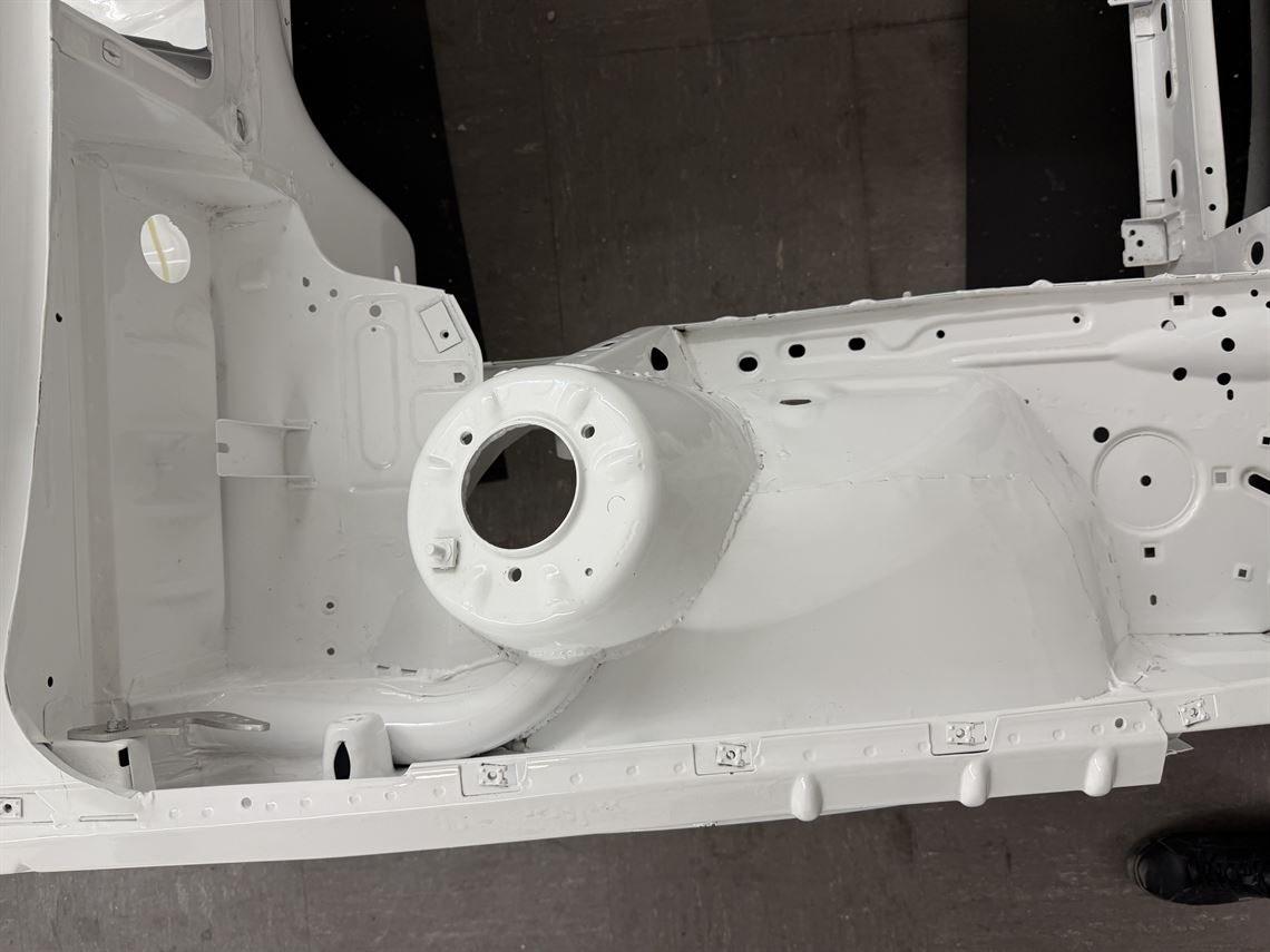 bmw-e30-m3-body-shell-rolling-chassis-group-a