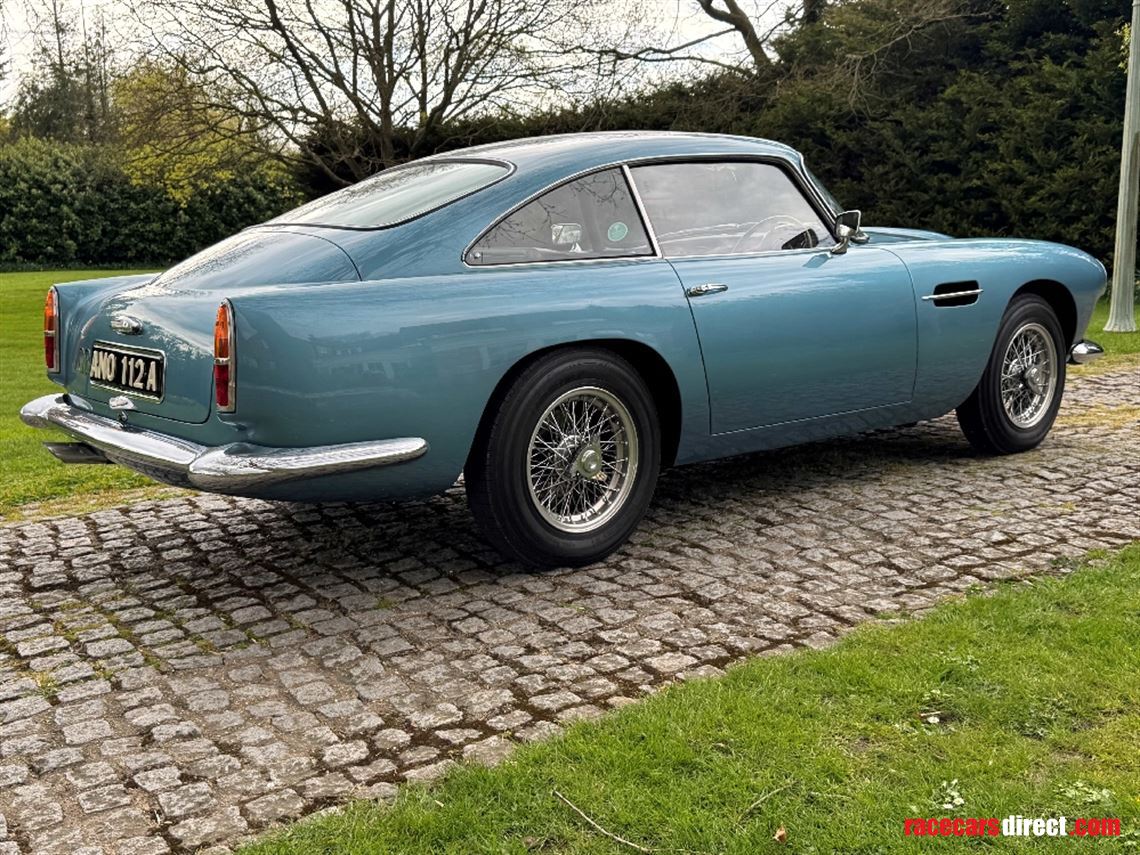 aston-martin-db4-series-1