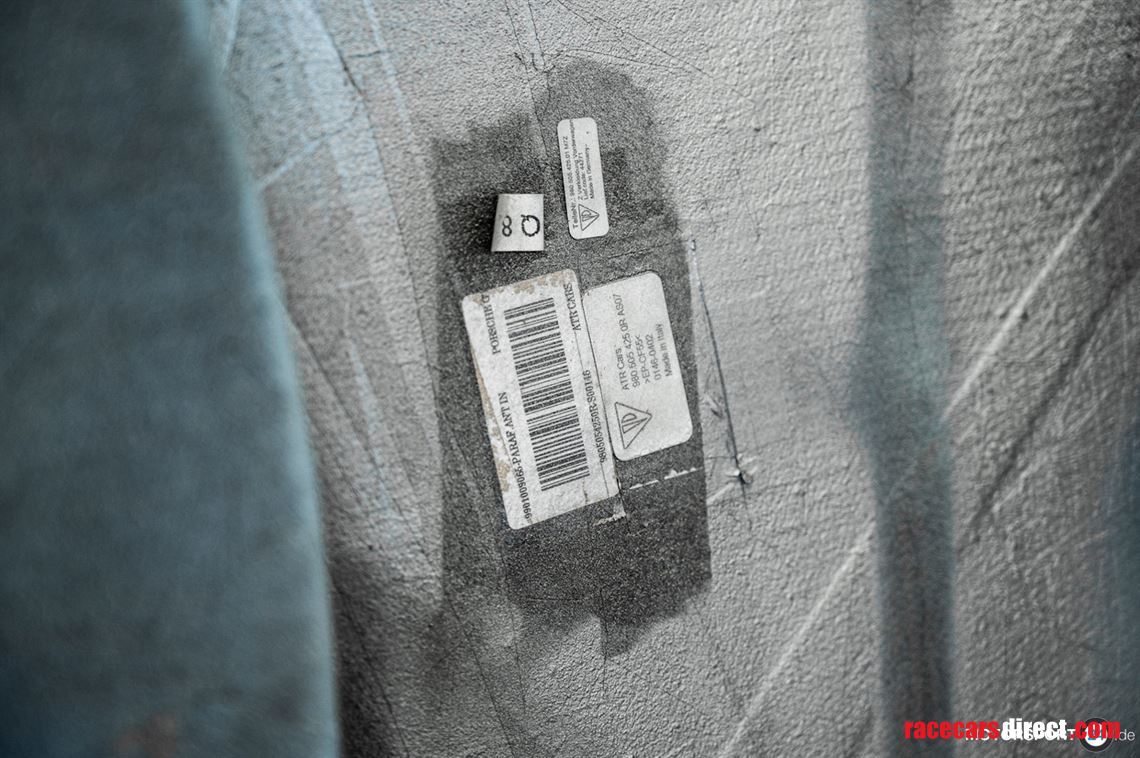 porsche-carrera-gt-front-fender-unit-hood-bon