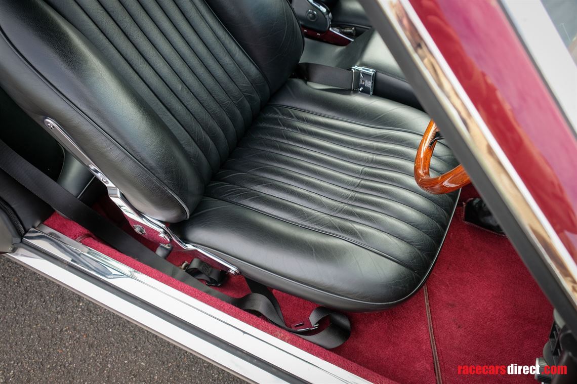 1969-aston-martin-dbs