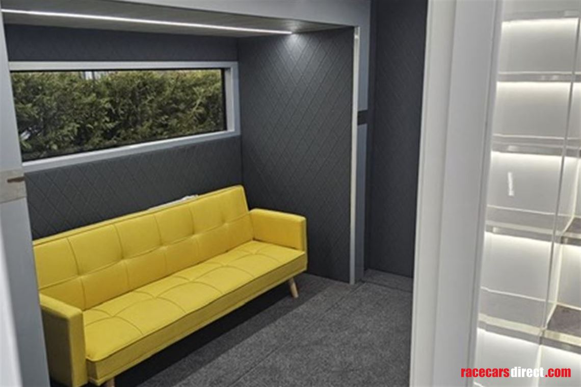 renegade-podded-race-trailer