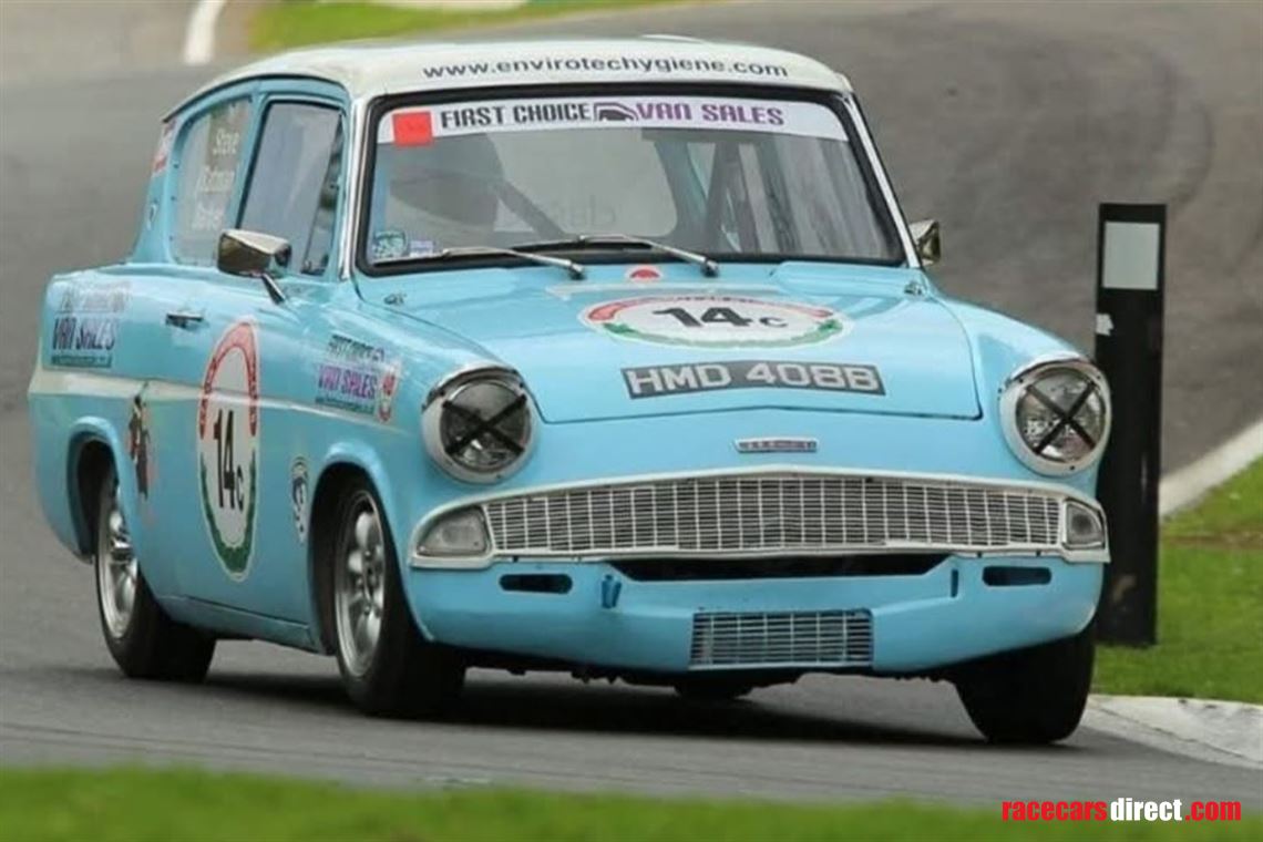 ford-anglia-105e