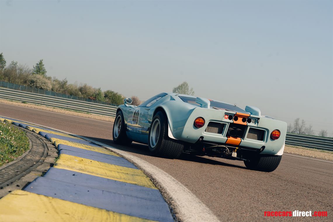 1969-ford-gt40-p1033