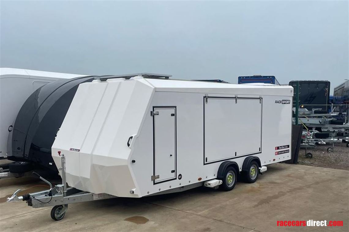 brian-james-race-sport-55-x-21