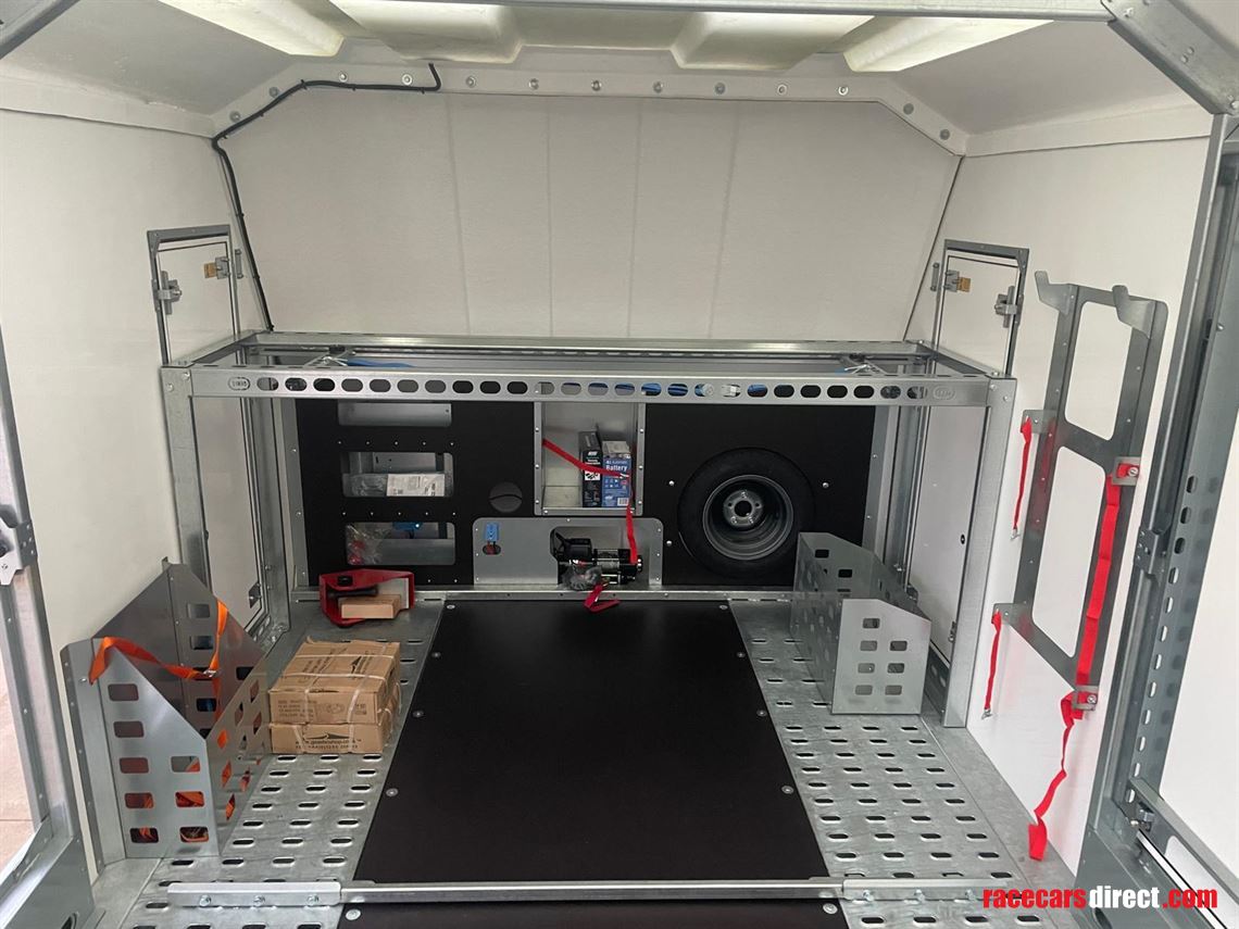 brian-james-race-sport-55-x-21