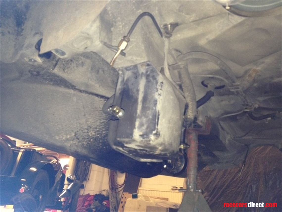 mercedes-slc-1974-fully-prepared-for-historic