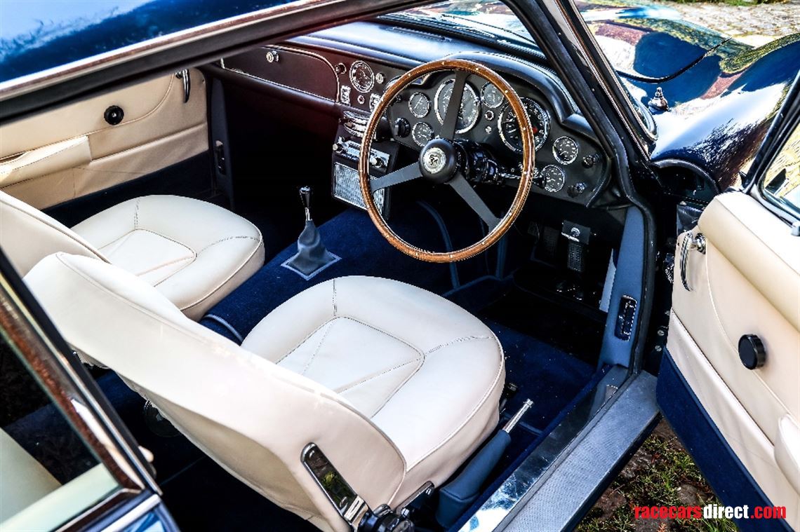 aston-martin-db6-vantage