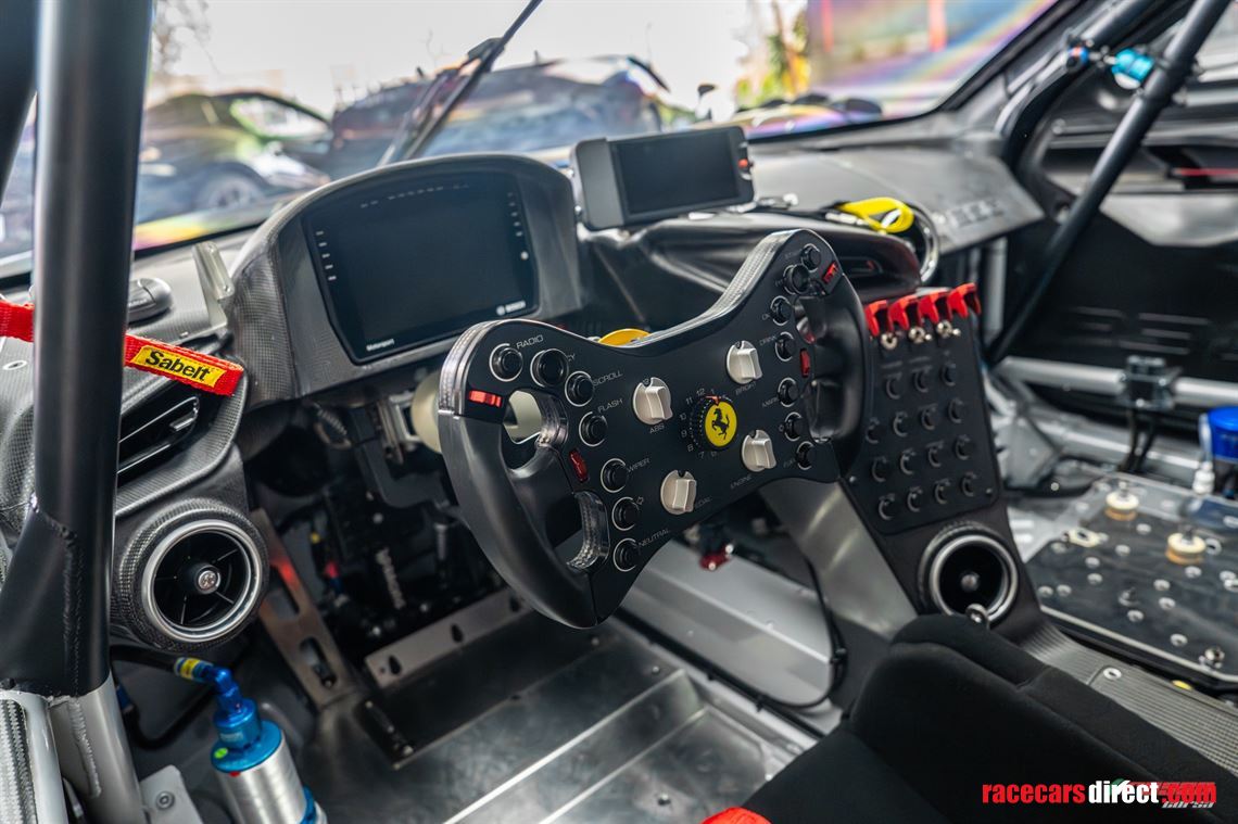 ferrari-296-gt3---full-carbon---race-ready