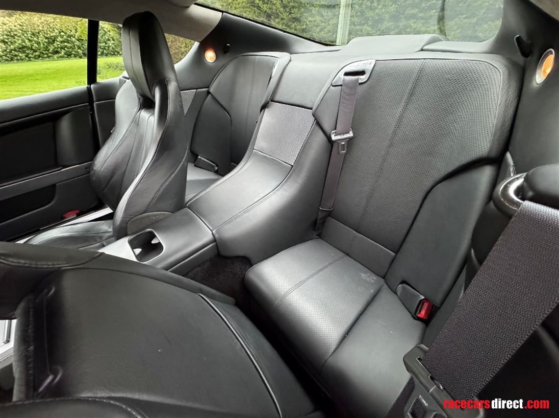 aston-martin-db9-coupe