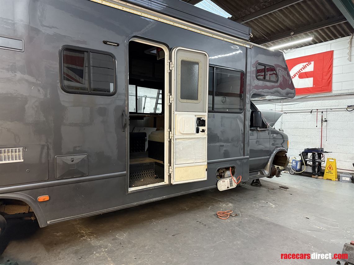 2005-four-winds-fun-mover-31c---race-truck-cr