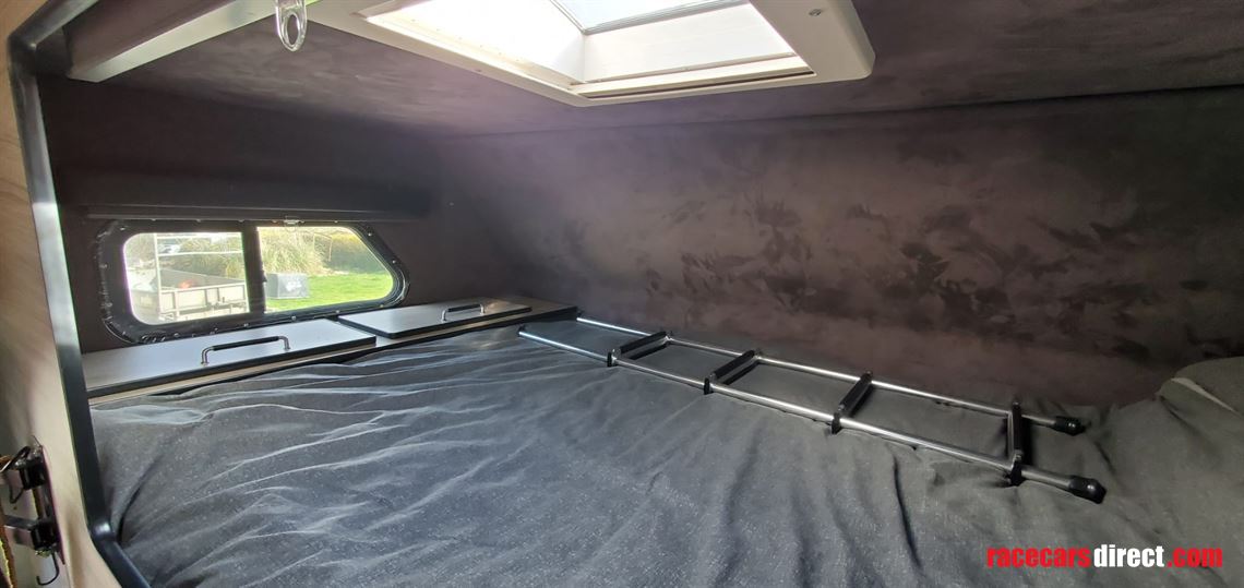 2005-four-winds-fun-mover-31c---race-truck-cr