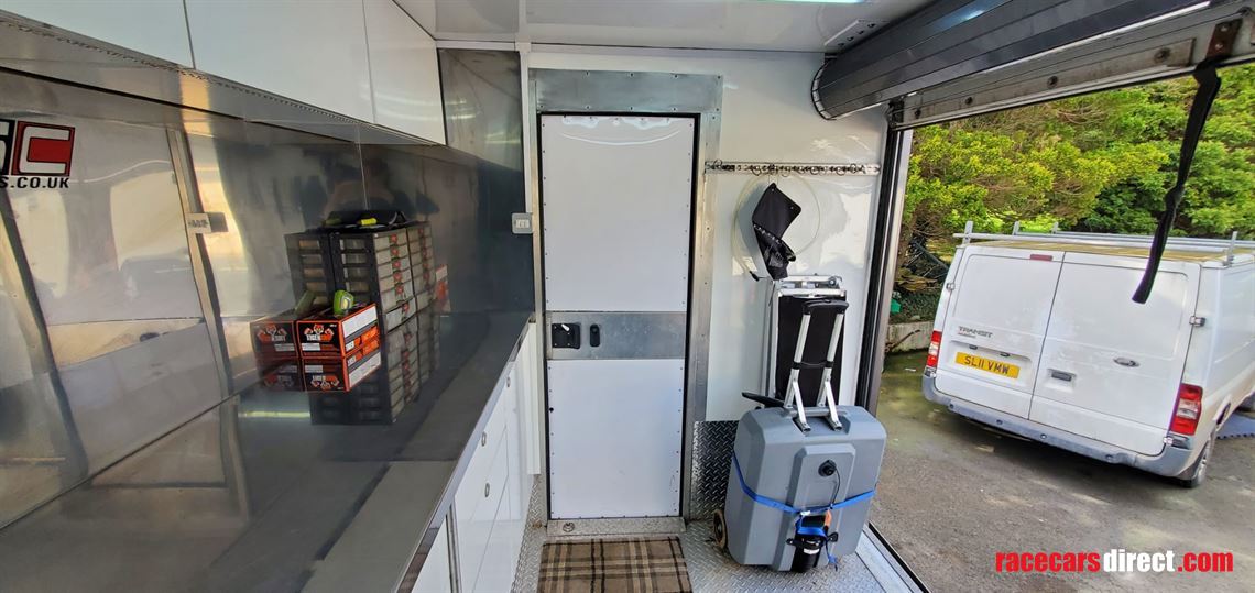 2005-four-winds-fun-mover-31c---race-truck-cr