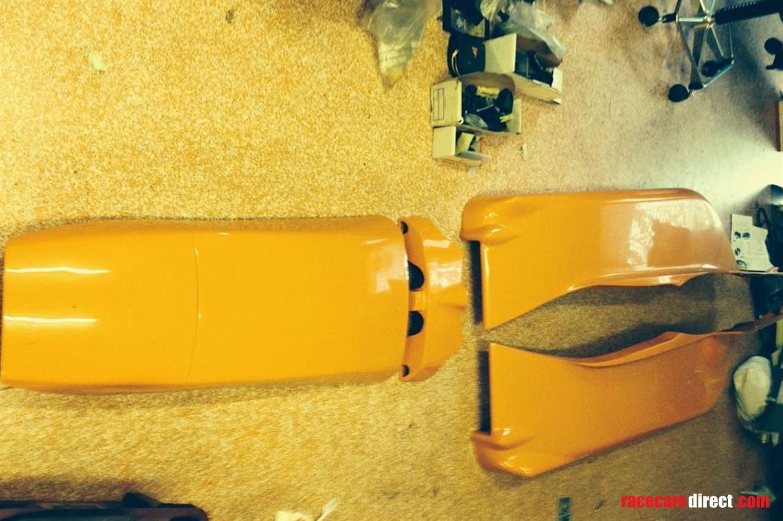 van-diemen-rf99-01-era-sidepods