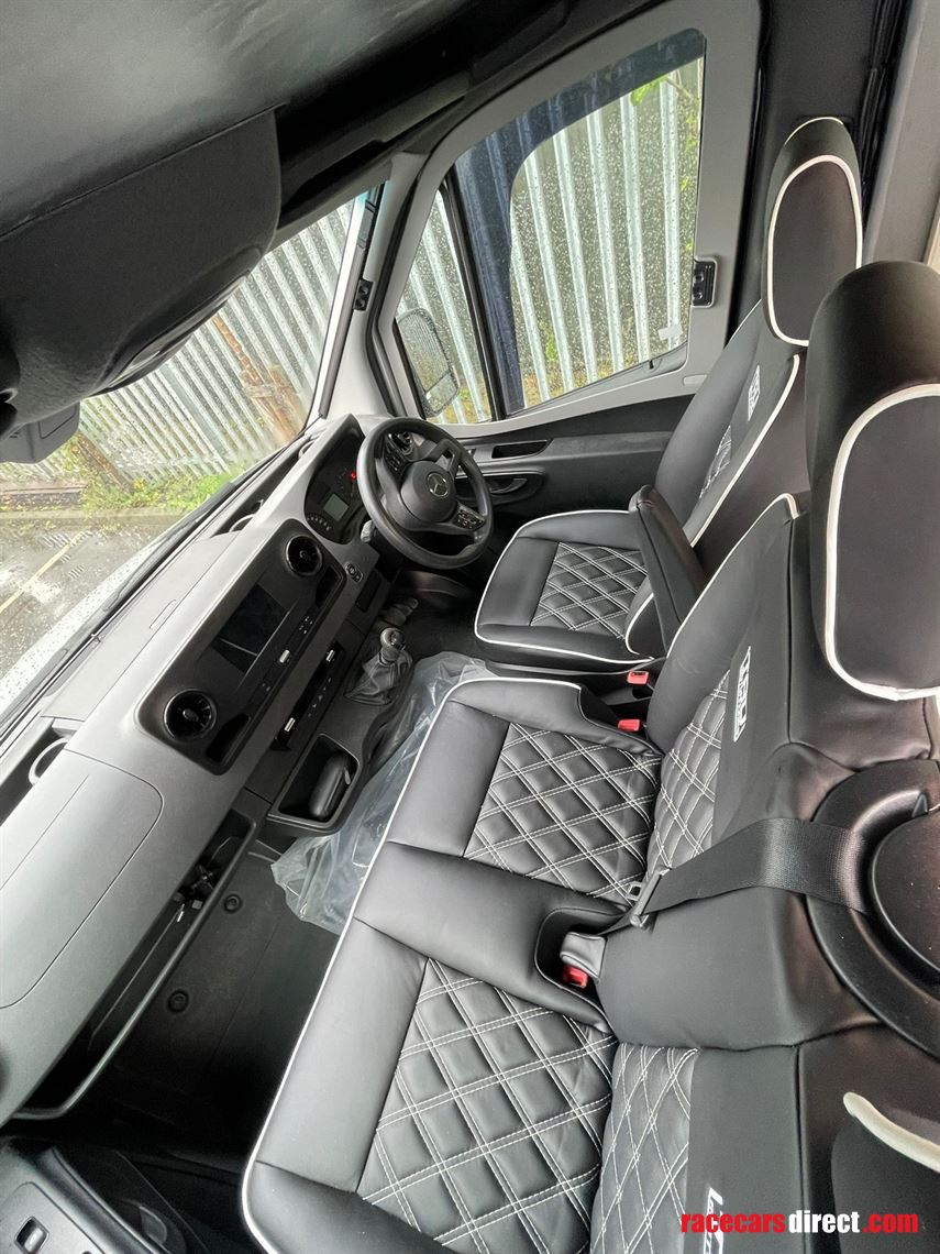 mercedes-sprinter-racehome-2021