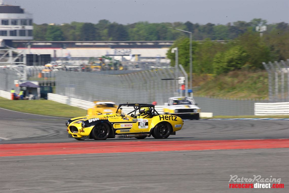 shelby-cobra-race-car