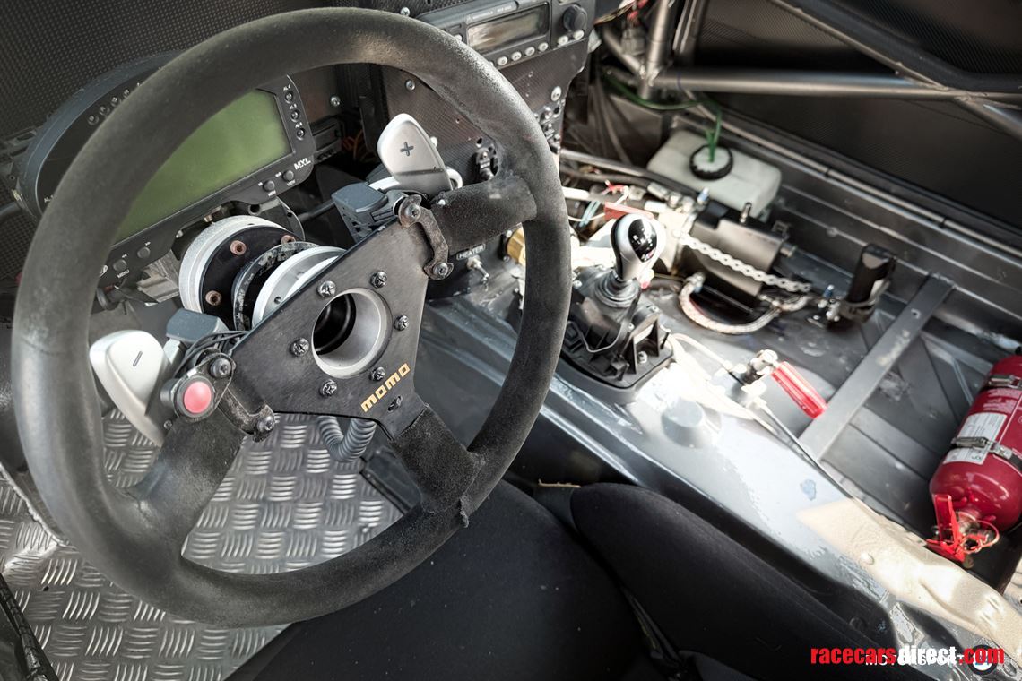 bmw-e36-race-car-s85-v10-gtr-axles-center-loc