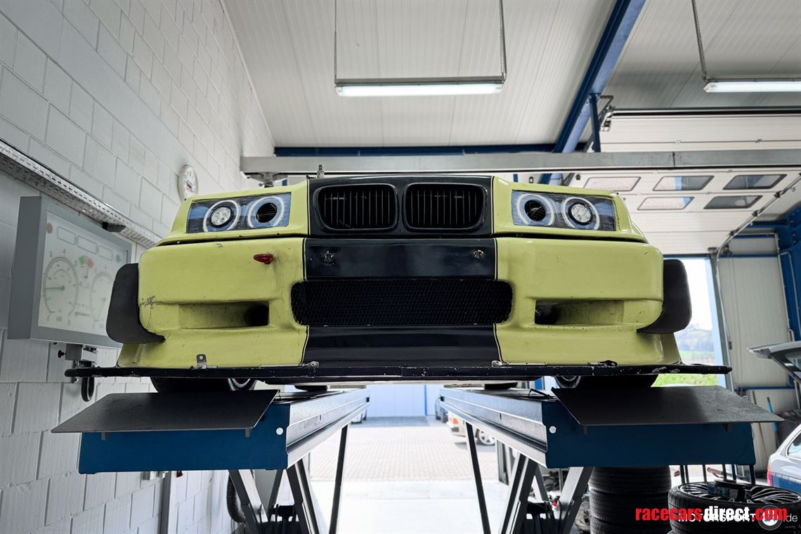 bmw-e36-race-car-s85-v10-gtr-axles-center-loc