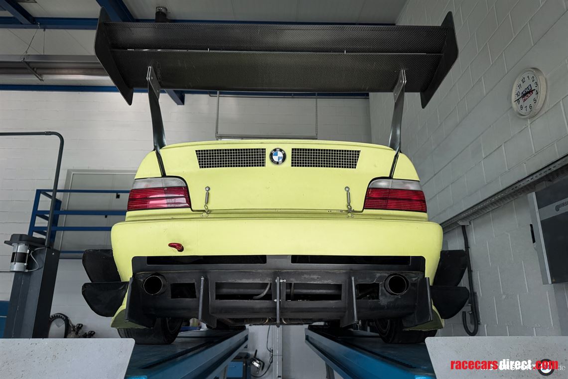 bmw-e36-race-car-s85-v10-gtr-axles-center-loc