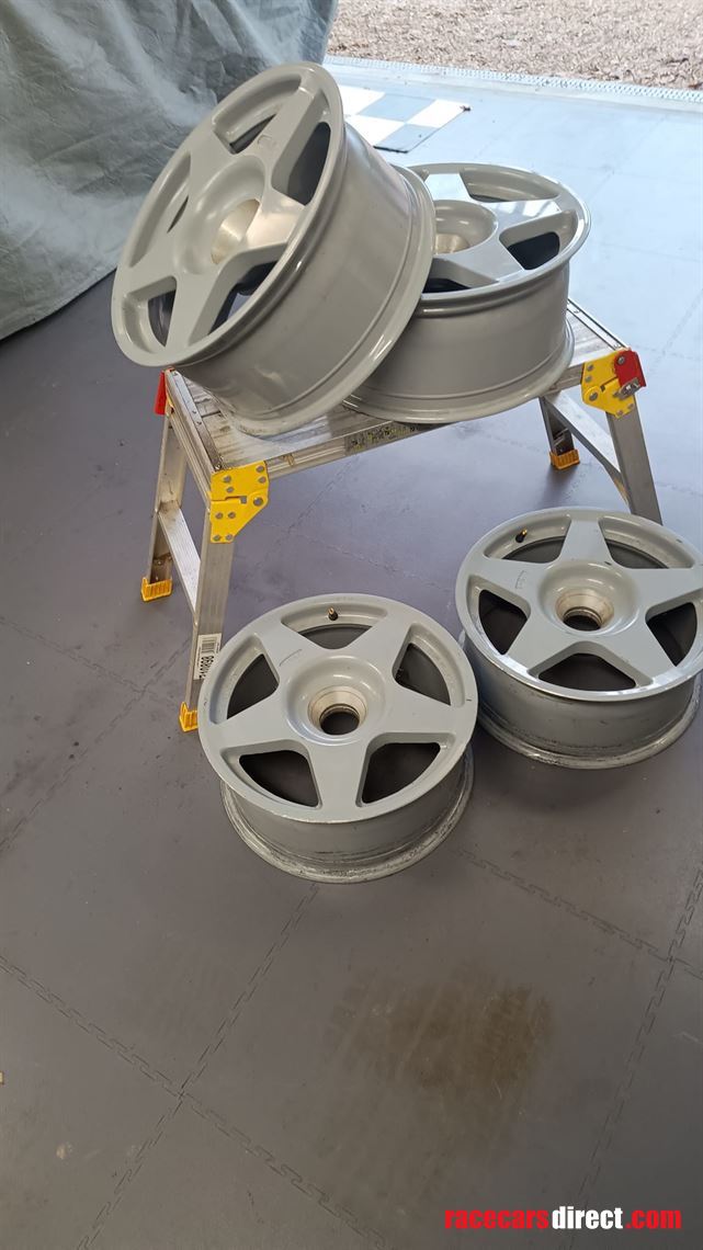 Ford Center Lock Rim Racecarsdirect.com - 7 x 16 centre lock alloy wheels