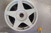 7-x-15-centre-lock-alloy-wheels