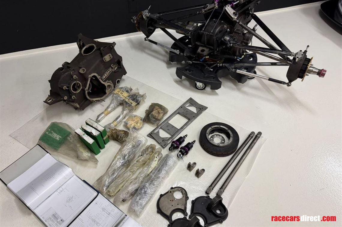 f1-gearbox-with-complete-rear-axle-from-jorda
