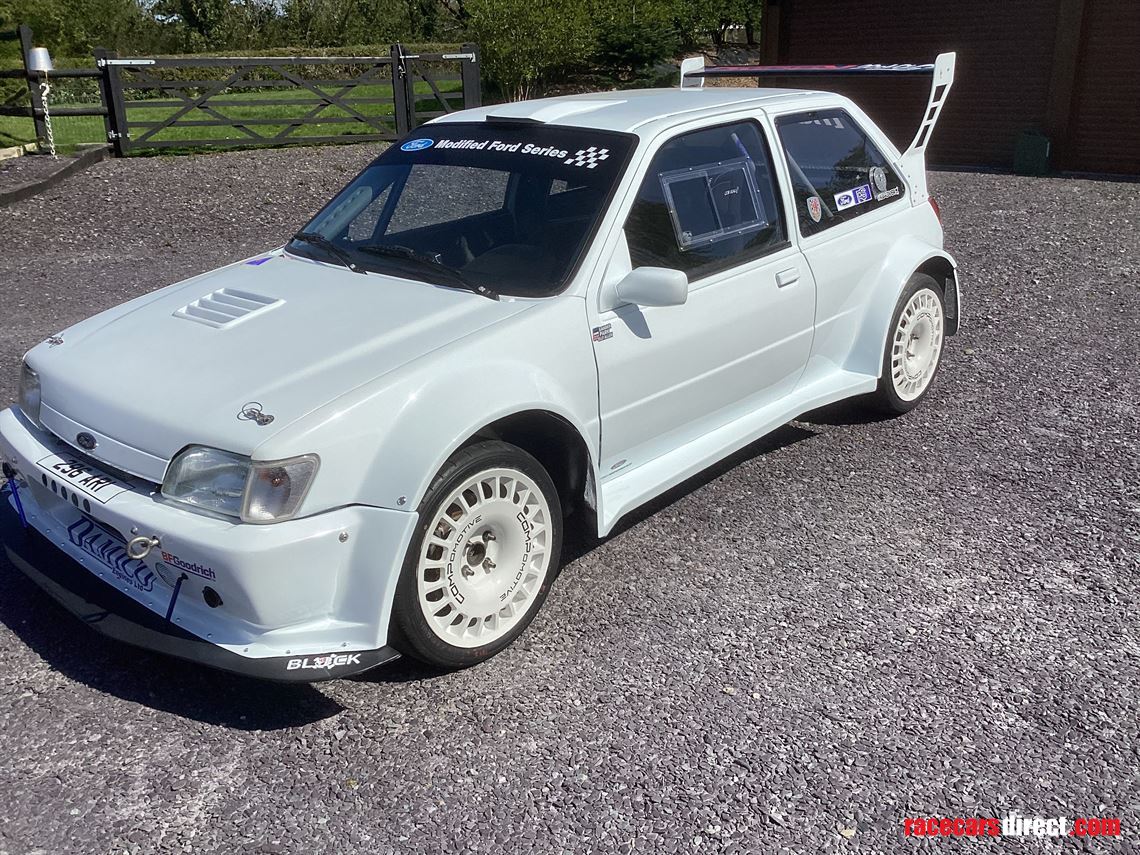 fiesta-rs-race-rally-car