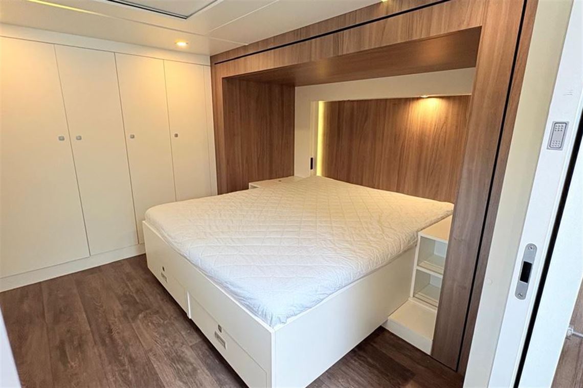 mercedes-stx-luxury-motorhome-2019