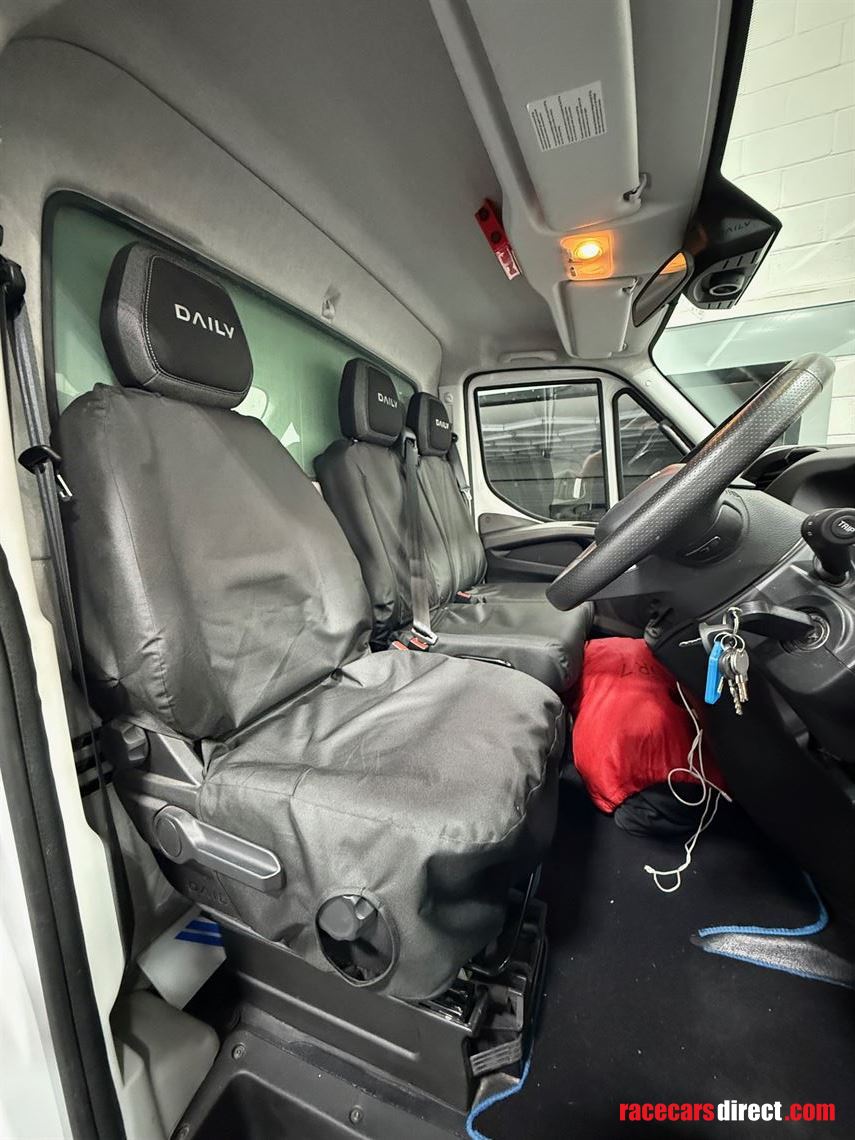 iveco-daily-72-180-rallyrace-support-van